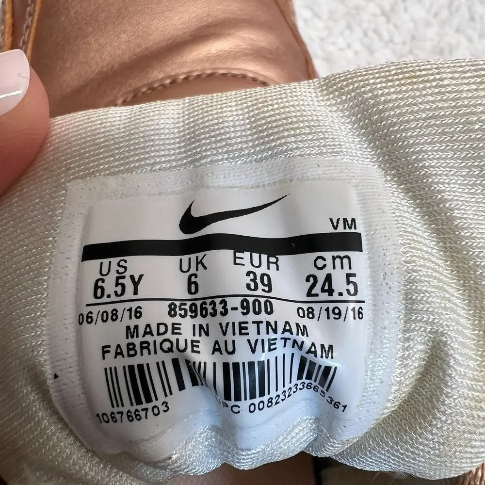 Nike Girls Sneakers Air Max 90 SE LTR (GS) Rose Gold Size 6.5Y